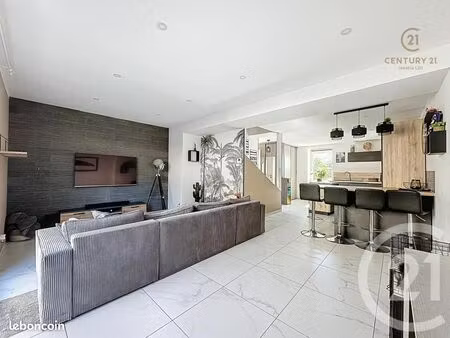 maison 6 pièces 102 m²
