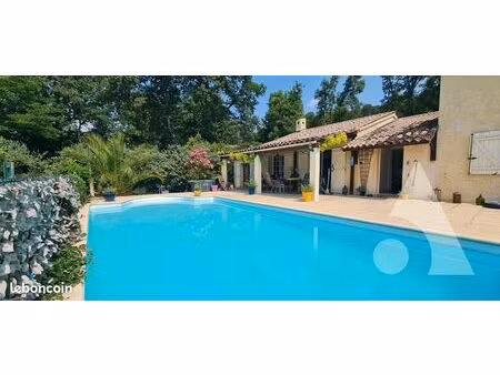 propriété 4 pièces 117 m²