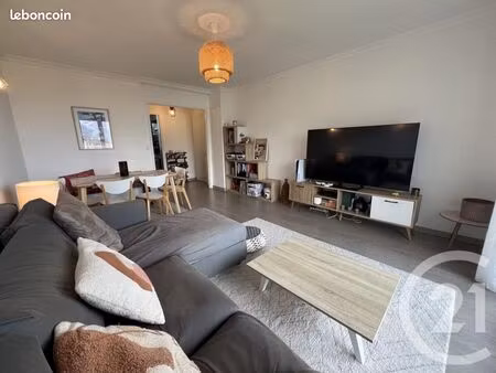 appartement 3 pièces 64 m²