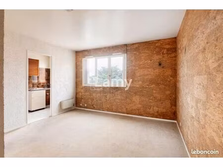 studio 1 pièce 23 m²