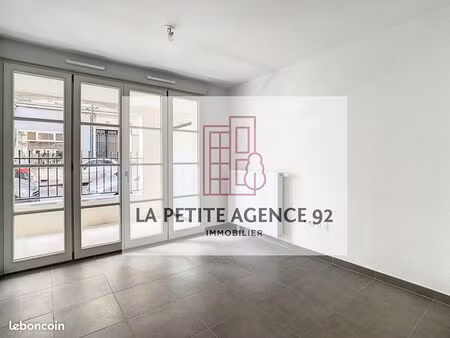 studio 1 pièce 26 m²