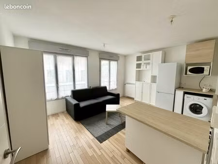 studio 1 pièce 29 m²