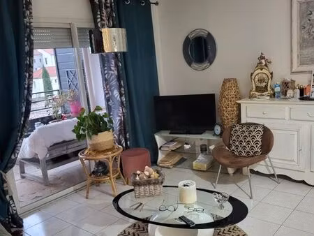 t2 lumineux avec garage et terrasse