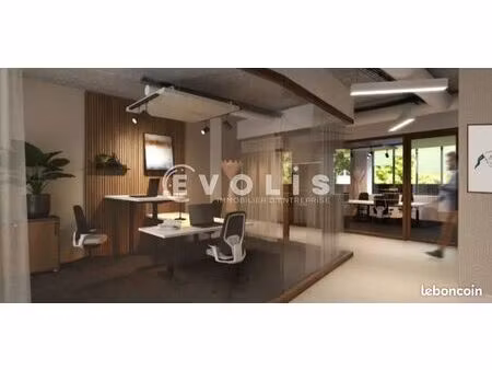 bureau 126 m²