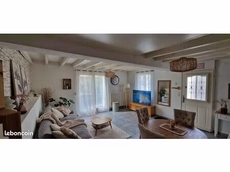 ? maison de caractère en pierre – 110 m² – fleury-la-vallée (89113)