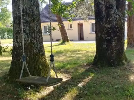 maison et grand jardin à 8 minutes de la gare et 30 minutes de l’a5