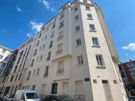 studio 1 pièce 23 m²