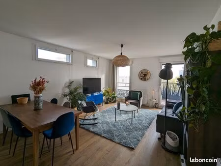 t3 meublé avec balcon et parking à asnières sur seine