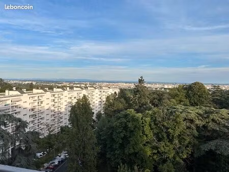 dernier étage – vue panoramique lyon & chaine des alpes – t4 rénové 93 m² – chantoiseau ca