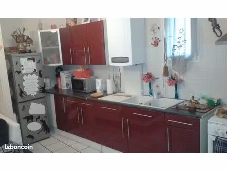maison de rue 70 m² proche ecoles et commerces