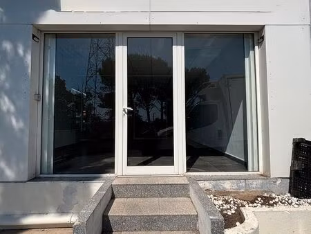 à louer – local commercial / professionnel 110 m² – allauch (zac de fontvieille)