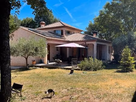 villa t4 traditionnelle centre var