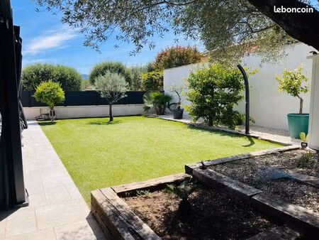 maison familiale 150m2 roquebrune sur argens