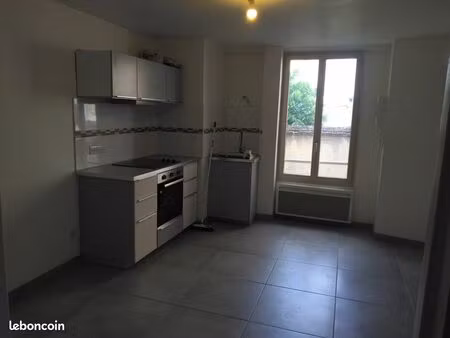 f2 à louer
