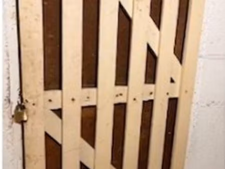 à vendre – une cave sécurisées – résidence orangerie