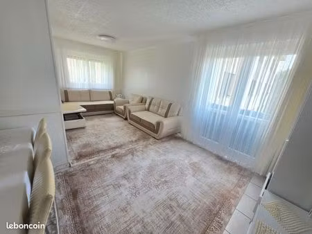 appartement 5 pièces 82 m²