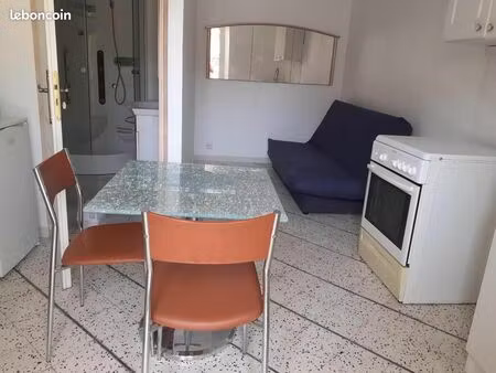 studio 1 pièce 16 m²