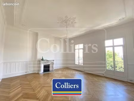 bureaux 149 m²
