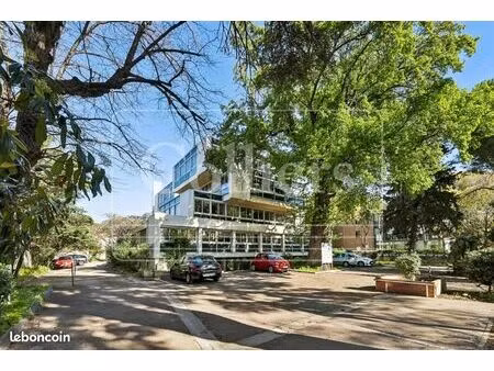 bureaux 150 m²