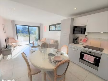 ?idyllique...cocon de 46m² avec terrasse et jardin au calme a 3' des plages et commerces