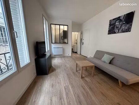 location studio 21 m²  à 2 minutes de la gare de pontoise