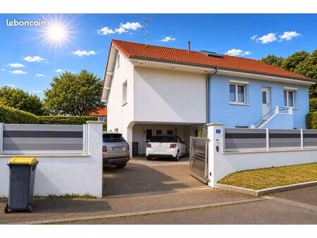 maison familiale avec dépendance de 80m2 et grand terrain