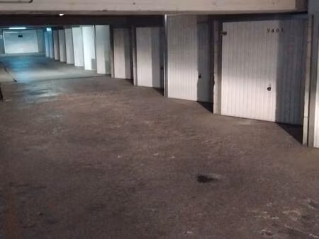 a saisir box résidence surveillée