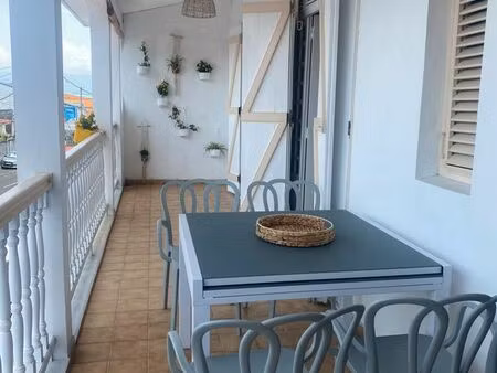 à louer beau t3 rénové de 70 m2 avec terrasse au gosier
