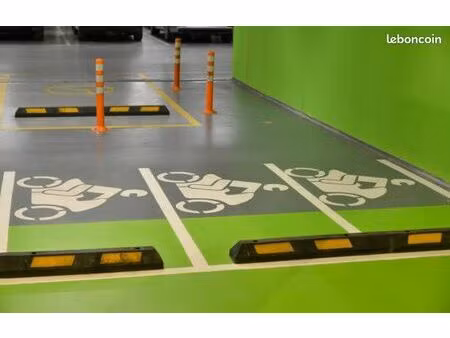 parking/box paris