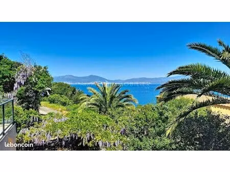 villa 4 pièces 76 m²