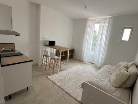 studio meublé