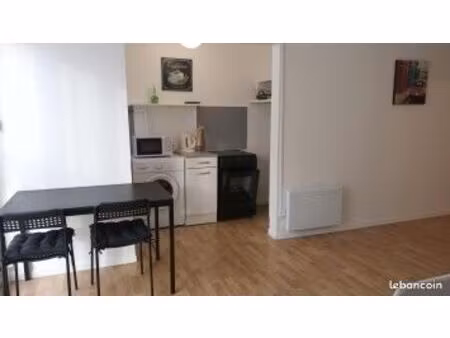 studio 1 pièce 27 m²