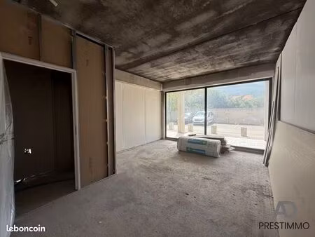 local 24 m² furiani