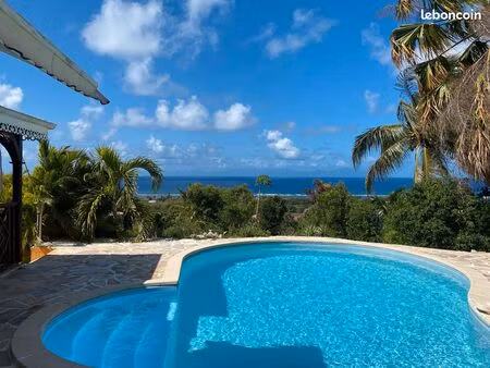 villa avec magnifique vue mer grand bourg  marie-galante