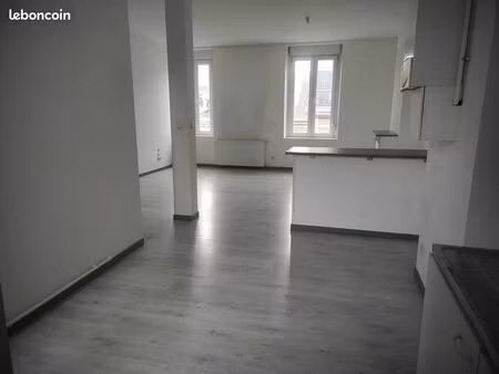 f3 duplex centre ville 550e