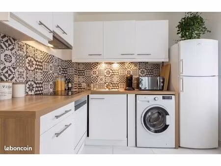 location 1 an - 42 m² - gratte-ciel