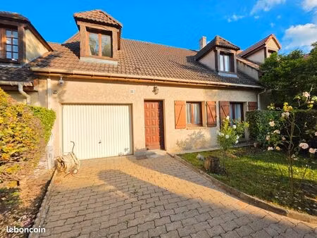 maison 6 pièces 120 m²