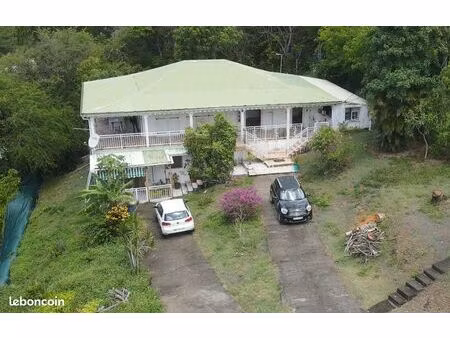 villa t6 en haut de morne vue degagee pres du college bambuck belle plaine