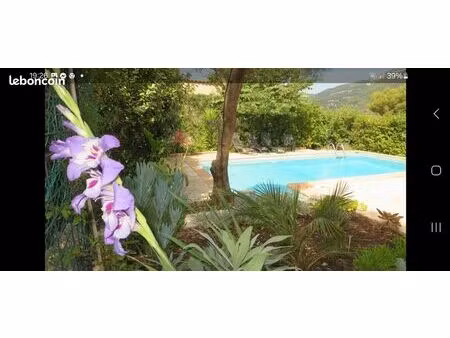 superbe villa familiale dans bel écrin de verdure
