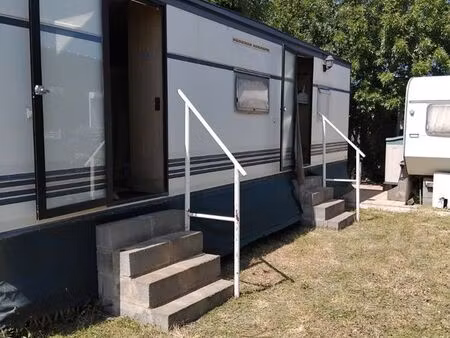 mobil-home + parcelle + caravane