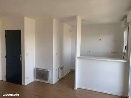 appartement 2 pièces et parking saint dénis 41m2 200000e