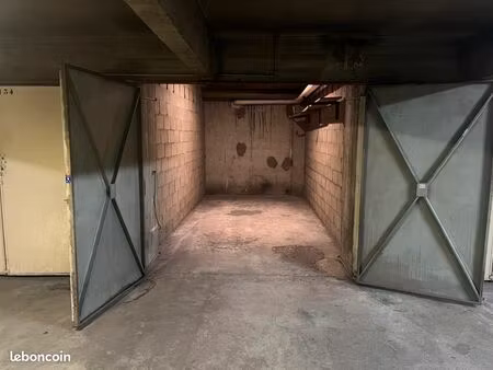 location box - paris 15 grenelle
