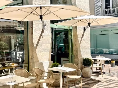 local commercial restaurants centre ville rodez 145m2