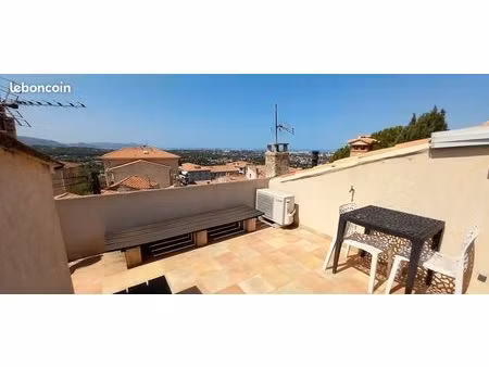meublé étudiant terrasse vue mer