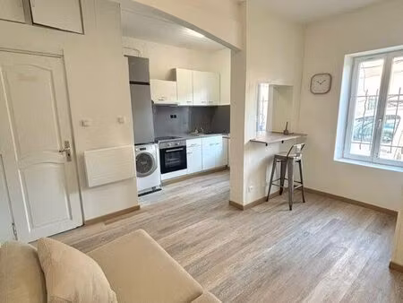 location studio meublé 19m2 680