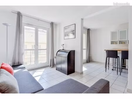 bel appartement climatisé et calme proche timone