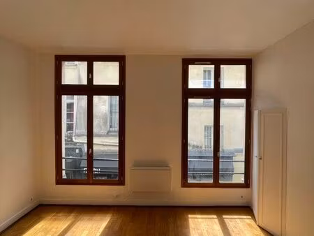 location appartement 41 m² paris 3e