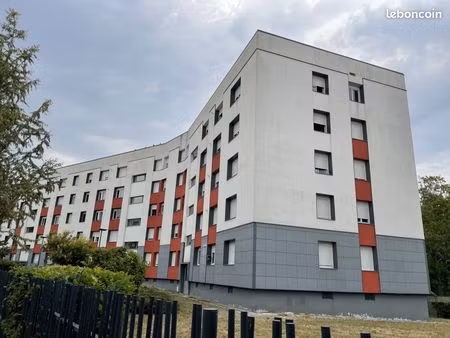 appartement 3 pièces 75 m²