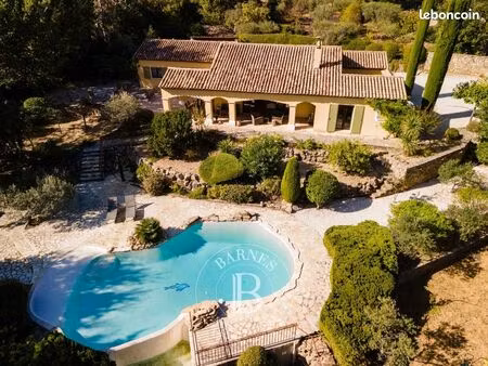 villa 7 pièces 160 m²