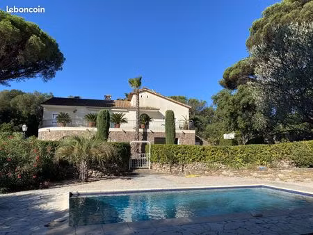 villa 7 pièces 200 m²